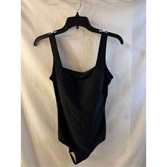 It Figures bathing suit rn#91106 Black Ribbed C Cup - Picture 2 of 8